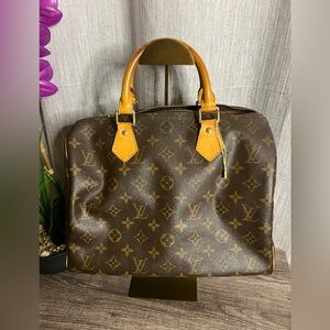 Louis Vuitton Speedy 30